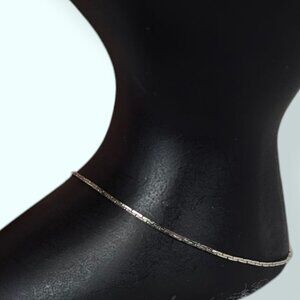 V. Dainty Flat Link Chain Bracelet